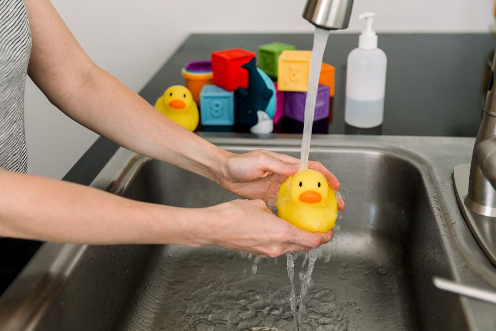 how to clean bath toys by hand